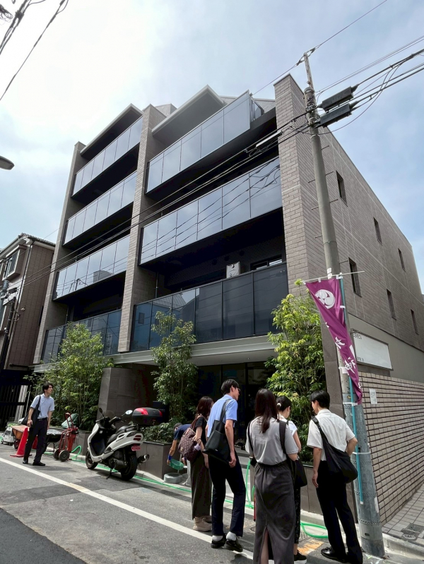 竣工物件の見学会を行いました【新宿区】